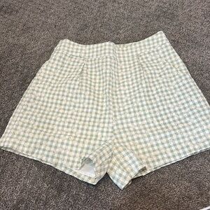Shorts NWT